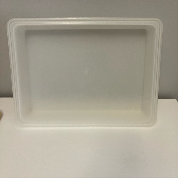 Tupperware Harvest Gold Rectangular Cake Cupcake Taker / Keeper - Picture 4 of 7